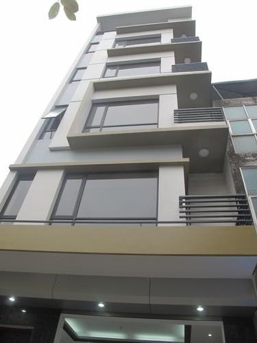 Bán nhà mặt tiền đường Trần Văn Dư, đất 64 m2, 5 tầng, sân thượng