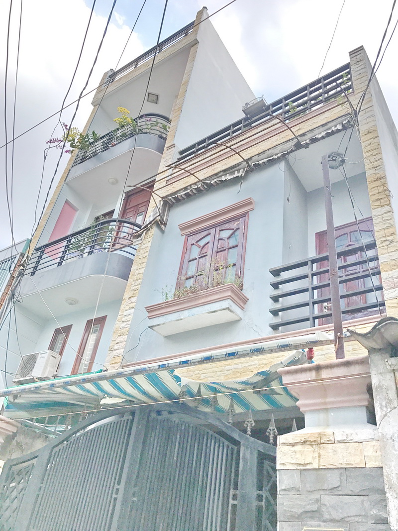 Bán nhà đường Bùi Minh Trực, Phường 6, quận 8(hẻm xe hơi)