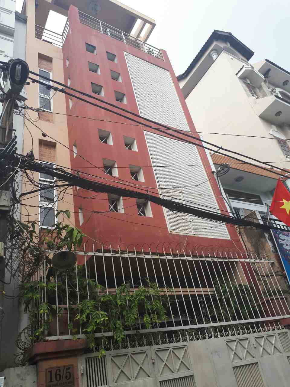 Cần bán nhà hẻm Đặng Văn Ngữ, phường 10, quận Phú Nhuận, DT 4m x 22m