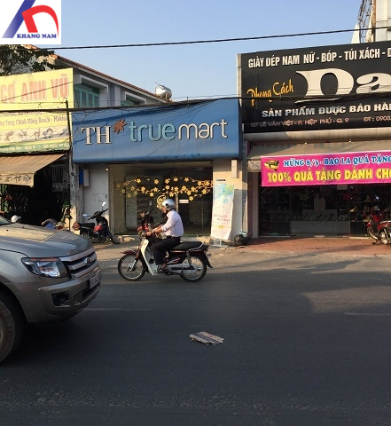 Cần bán nhà MT Lê Văn Việt, Q. 9, DT: 7x19m, thổ cư 160m2, nhà cấp 4. Giá: 67tr/m2