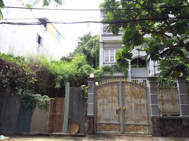 Nhà mặt tiền đường Mã Lò, quận Bình Tân, DT: 4m x 35m, sổ hồng, nhà cấp 4, hướng Đông