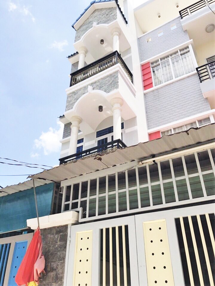 Bán nhà góc 2 mặt tiền hẻm xe hơi 1135 Huỳnh Tấn Phát, P. Phú Thuận, Quận 7