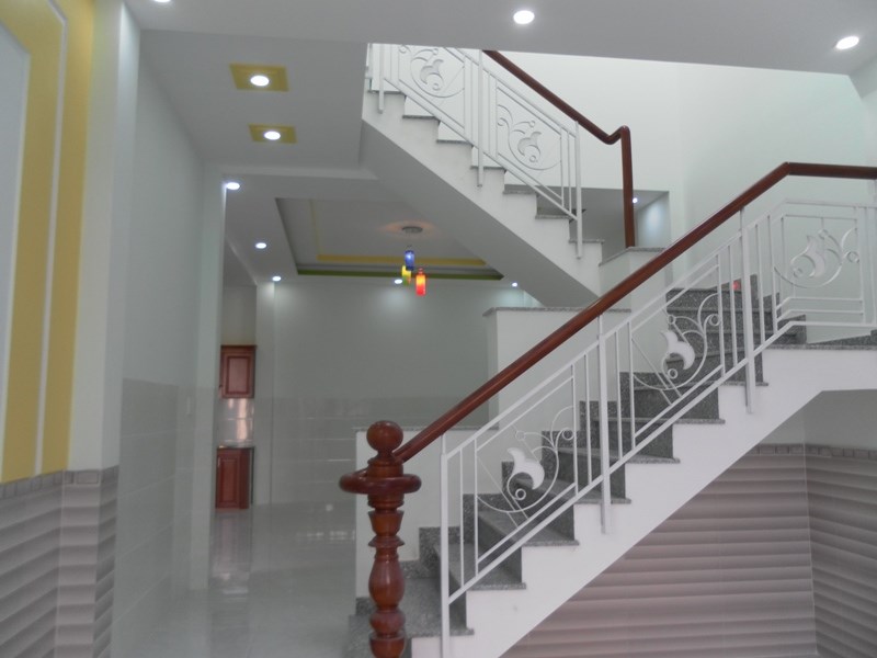 Cần bán nhà sổ riêng cầu Bình Triệu, 2 lầu, 95m2, giá 2.550 tỷ