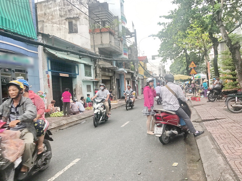 Bán nhà mặt tiền đường Phong Phú, Phường 11, Quận 8 (sát chợ Xóm Củi)
