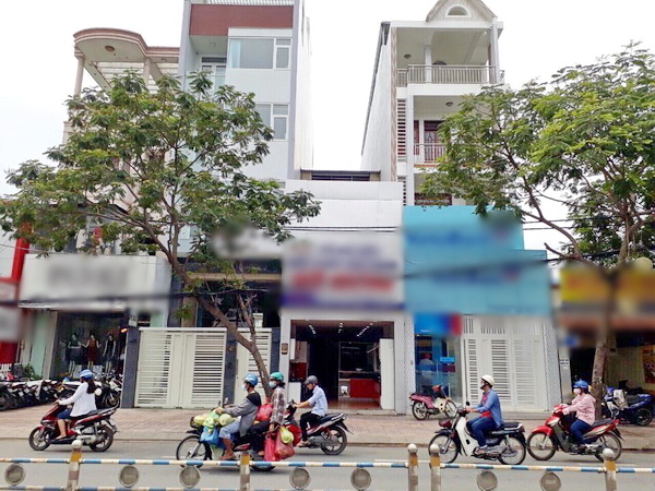 Bán nhà mặt tiền 547 Nguyễn Thị Thập, Phường Tân Phong, Quận 7