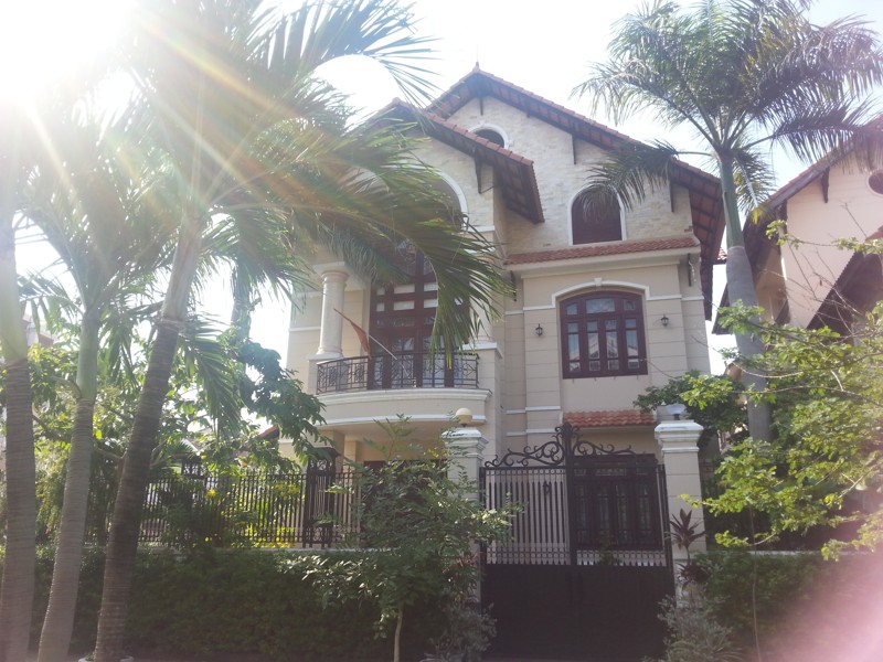 Bán nhà villa, biệt thự, mặt tiền đường Phổ Quang, DT từ 200m2 đến 500m2, Việt Quốc Land