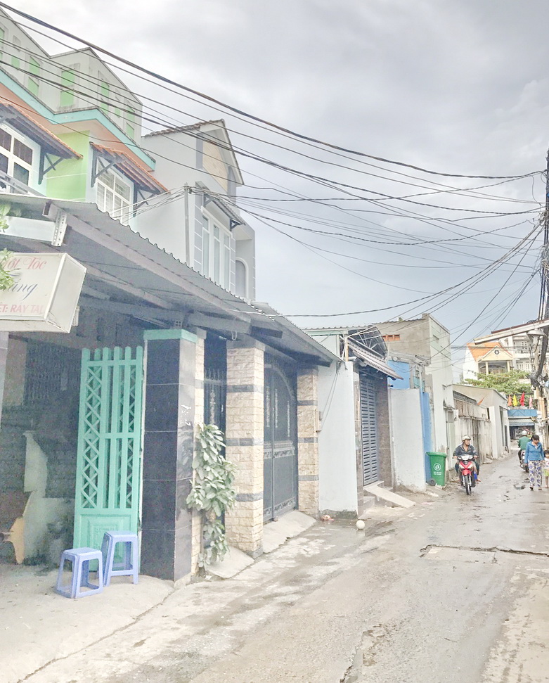bán nhà riêng tại đường Huỳnh Tấn Phát  Phường Phú Thuận Quận 7( có GPXD )