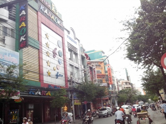 Bán nhà mặt tiền Lê Hồng Phong quận 10 (4mx17m) 4 lầu nhà đẹp, giá 15 tỷ, khu kinh doanh sầm uất