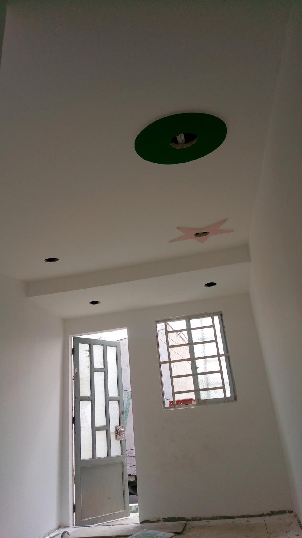 Nhà 1 trệt, 1 lầu, hẻm 45, đường Tô Ngọc Vân, cách chợ Thủ Đức 200m, có SHR, giá 1 tỷ 450tr