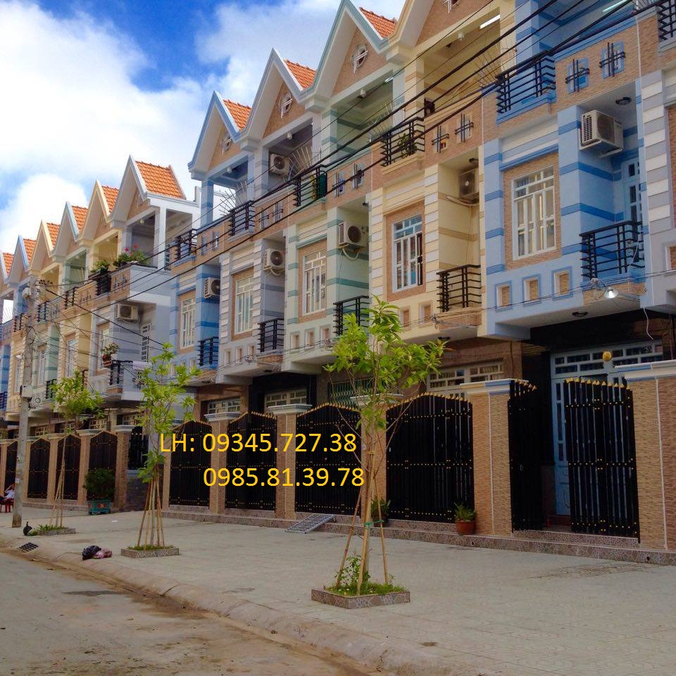 Dãy nhà phố 3 tầng, đường 41 - 44, p16 Q8, cách ngã tư Võ Văn Kiệt 500m, SHR2018