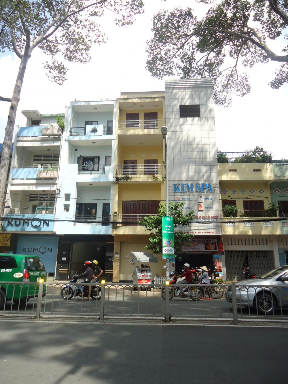 Nhà bán 2 mặt tiền đường  Trần Bình Trọng, Quận 5 DT 4.5mx20m 
