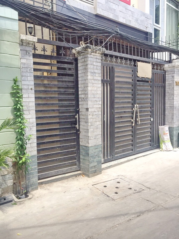 Bán nhà nát đường 4F, Khu cư xá ngân hàng, F.Tân Thuận Tây, Q7