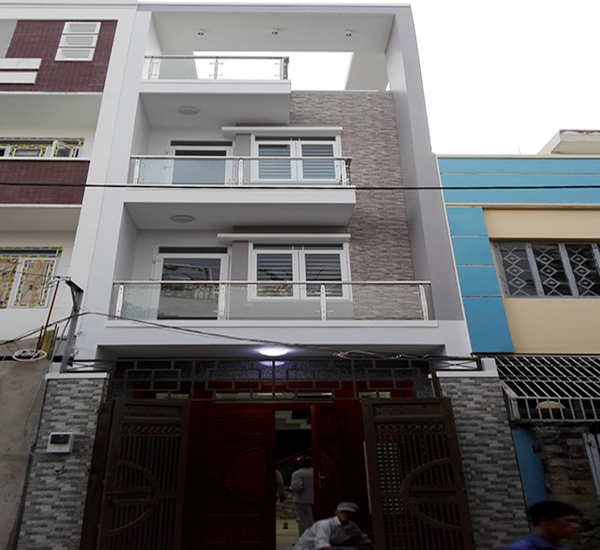 Bán nhà mặt phố tại Đường Bàu Cát 1, Phường 14, Tân Bình, DT: 6x15m, 3 lầu mới, giá 11.3 Tỷ