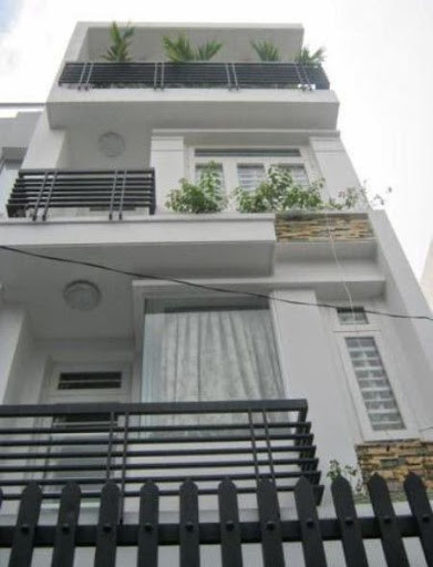 Bán nhà mặt tiền Phan Văn Trị, 3.7x13m, 4 tầng ST, căn góc, phía trên xây 4.5x14m, thuê 30tr