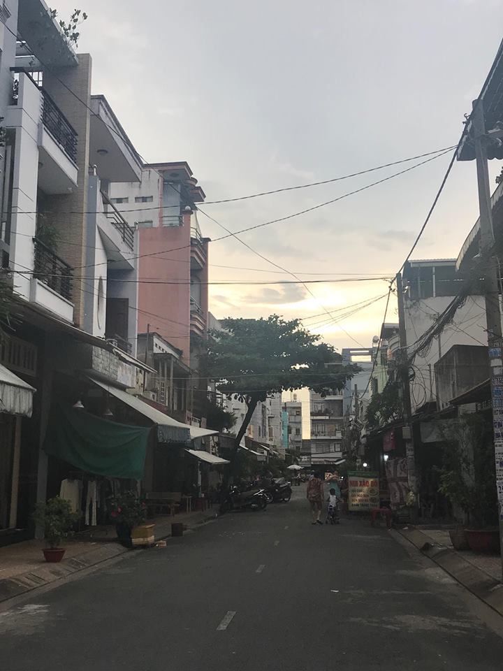 Nhà góc 3MT đủ lộ giới Nguyễn Nhữ Lãm, gần chợ Nguyễn Sơn, 5.6x12.5m