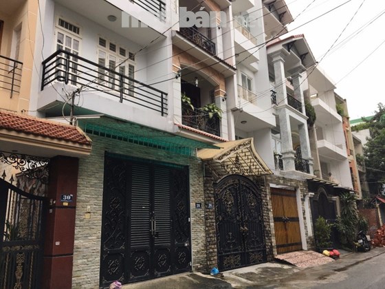 Bán nhà căn góc 2 mặt tiền Đặng Minh Trứ, Phường 10, Quận Tân Bình