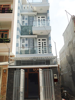 Bán nhà mặt tiền đường Nguyễn Lâm, ngay trung tâm Quận 10 DT 8.1m(NH)x12.5m giá 15.2 tỷ