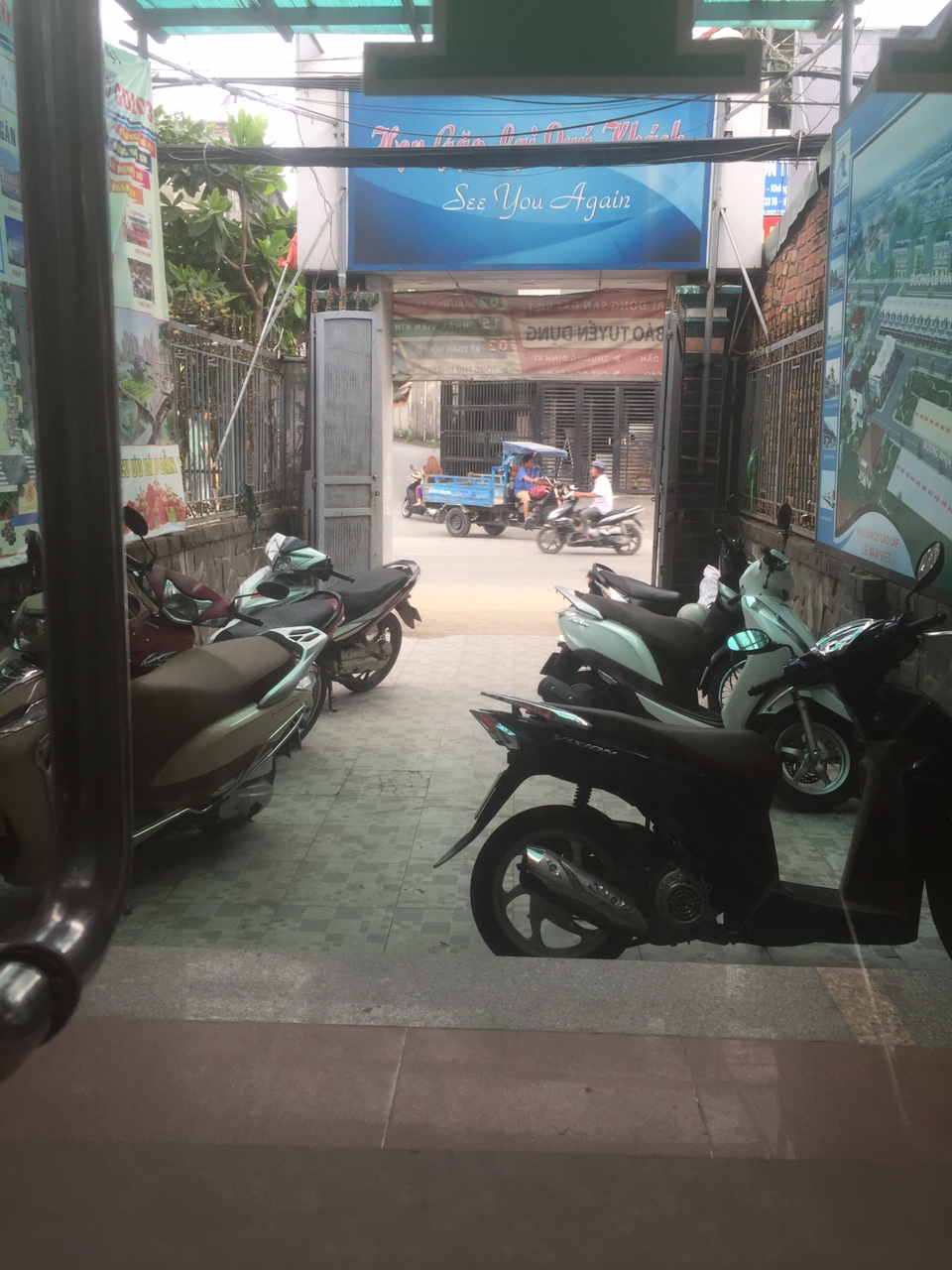 Nhà 5 lầu MT Lã Xuân Oai, cạnh chợ nhỏ, P Tăng Nhơn Phú A, Q9
