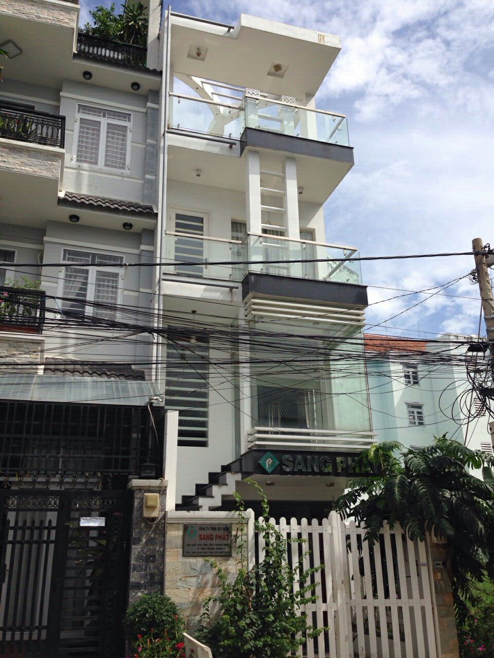 Cần bán gấp nhà phố KDC Nam Long Phú Thuận, Q7