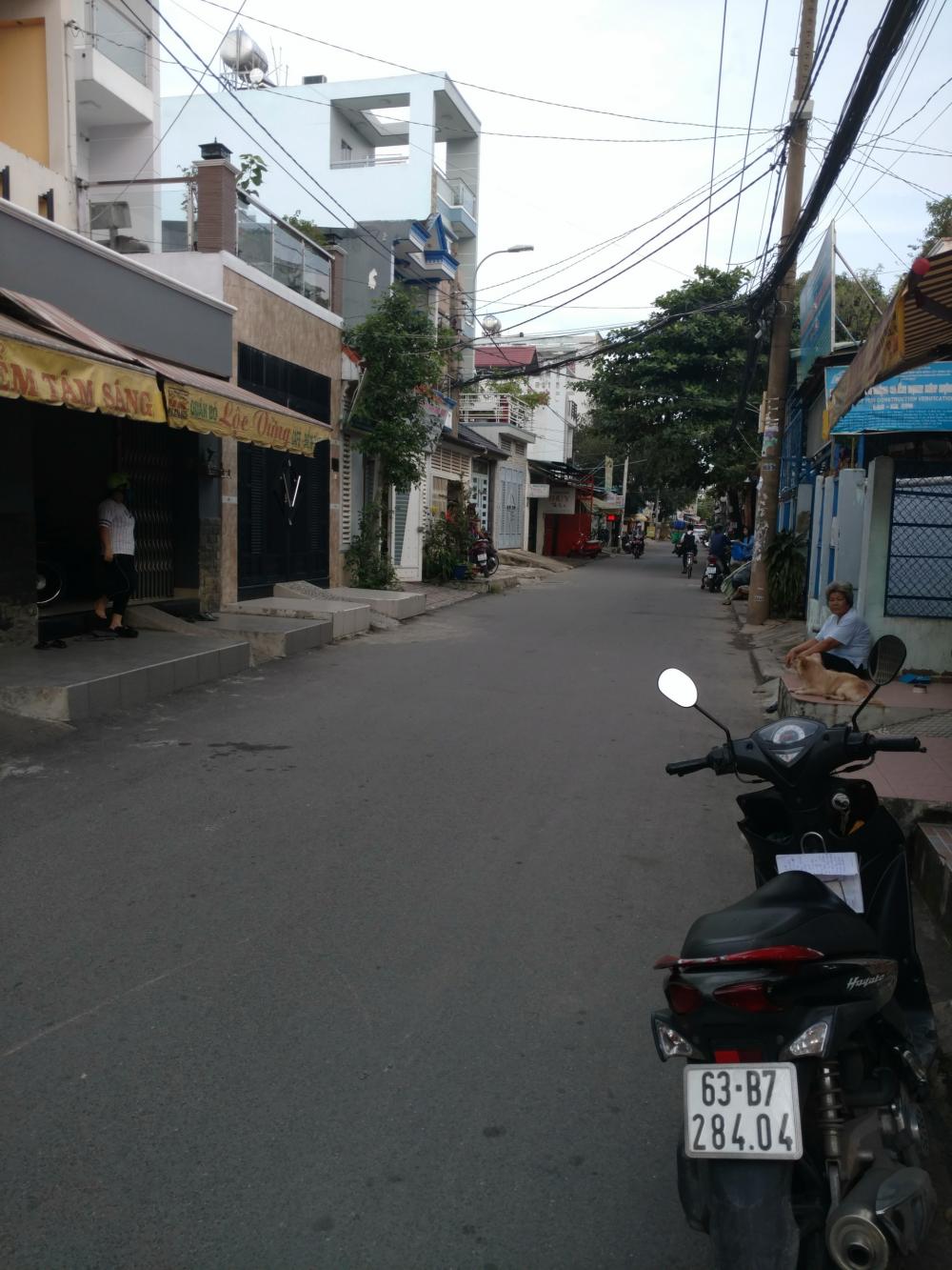 Bán nhà mặt tiền đường Nguyễn Duy Cung, phường 12, quận Gò Vấp (khúc gần Phan Huy Ích)