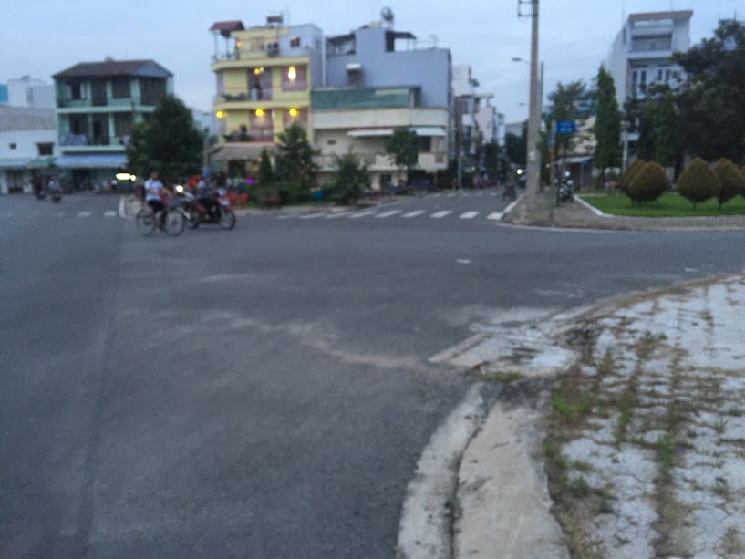 Bán nhà mặt tiền Bình Phú 2, đường Vành Đai, P. 10 Q. 6, 3x10m