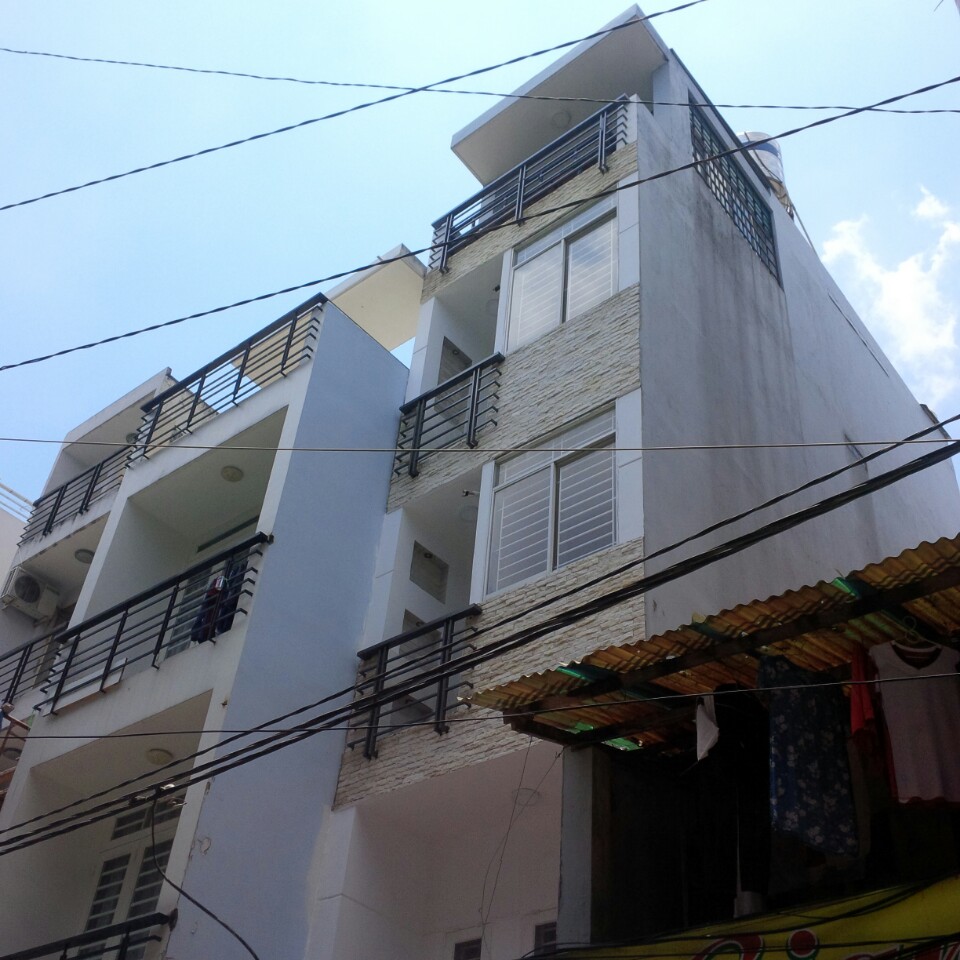 Bán nhà căn góc 2 mặt tiền Đặng Minh Trứ, phường 10, quận Tân Bình