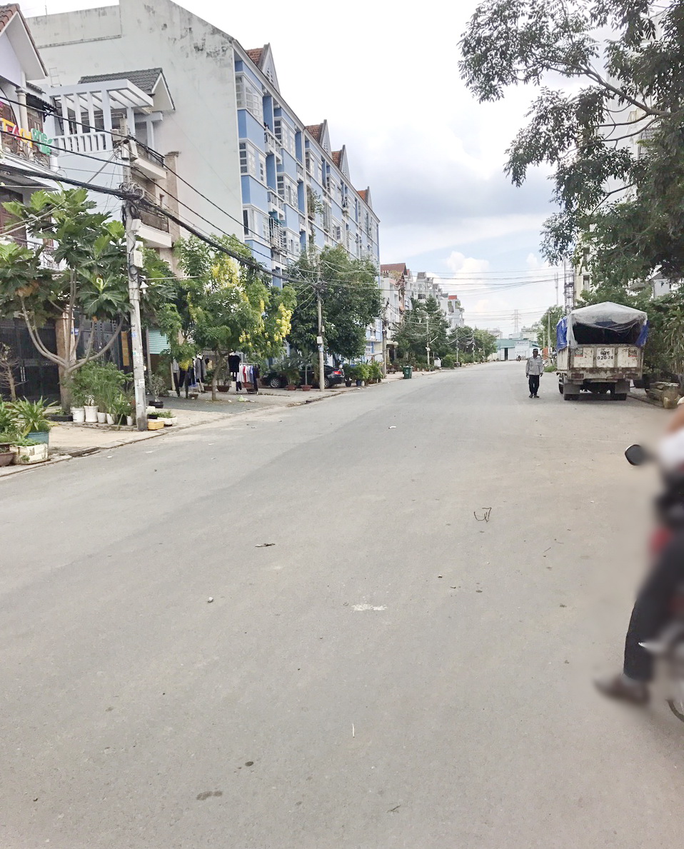 Bán nhà đẹp mặt tiền đường số khu dân cư Nam Long Phường Phú Thuận Quận 7