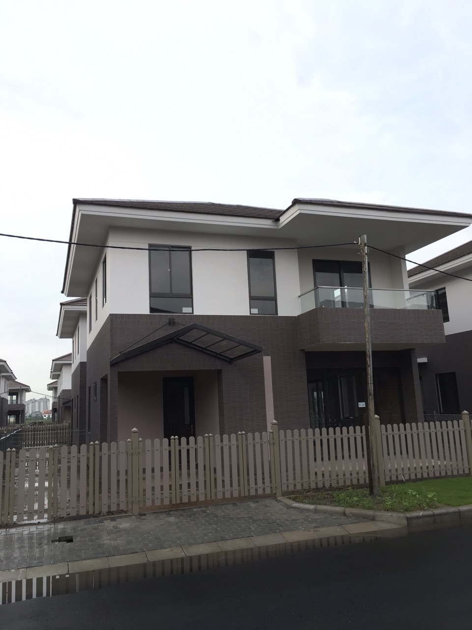 Bán biệt thự Valora Kikyo quận 9, giá tốt. LH: 0912257362