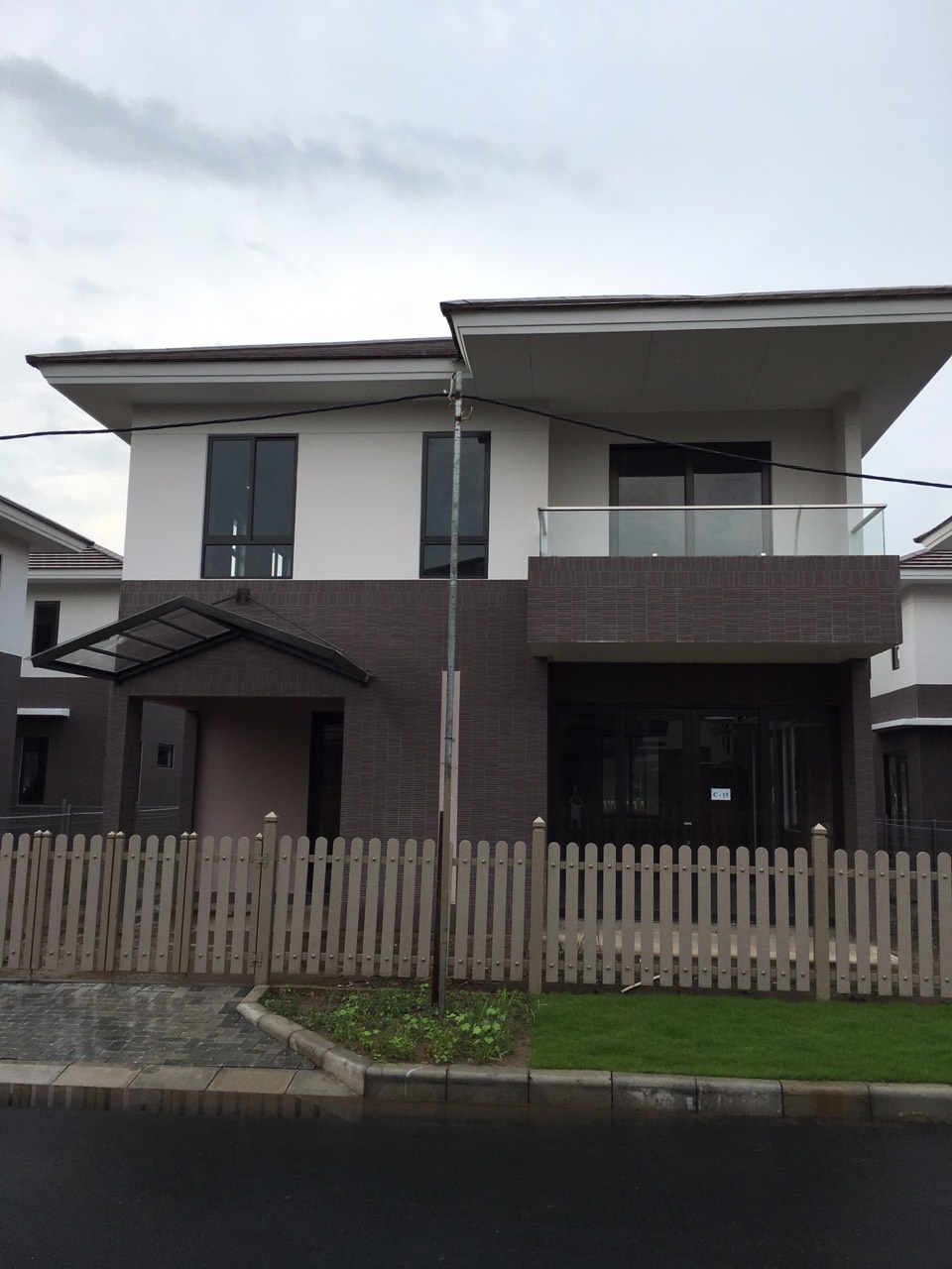 Bán biệt thự Valora Kikyo quận 9, giá tốt. LH: 0912257362