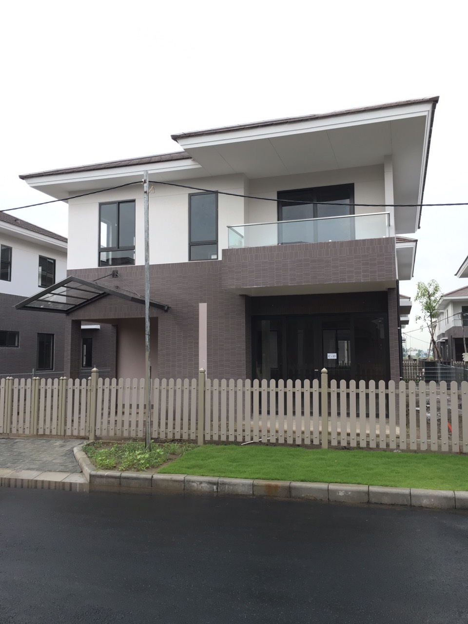 Bán biệt thự Valora Kikyo quận 9, giá tốt. LH: 0912257362