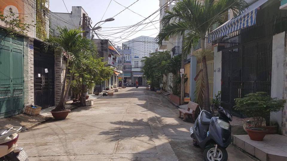 Nhà hẻm xe hơi 8m Bình Tân, 4x8, 2 lầu, gần ngã tư Bốn Xã, giáp Tân Phú, giá rẻ nhất khu vực