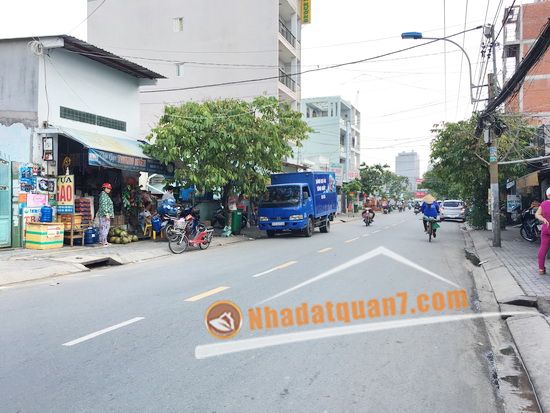 Cần bán nhà phố hiện đại 3 lầu mặt tiền Lý Phục Man, P. Bình Thuận, Quận 7