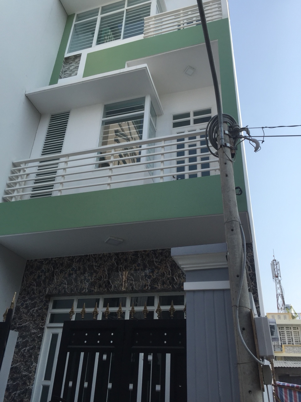 Cần bán nhà mới, đẹp hẻm 1135 Huỳnh Tấn Phát, Quận 7, DT 4x16m, 3 lầu. Giá 4,2 tỷ