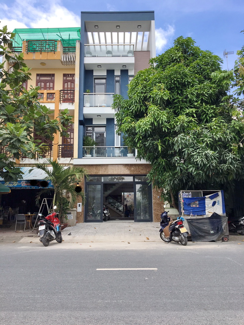 Bán nhà 3 lầu liền kề đường Nguyễn Lương Bằng, KDC Phú Mỹ Quận 7- Giá 7.1 tỷ