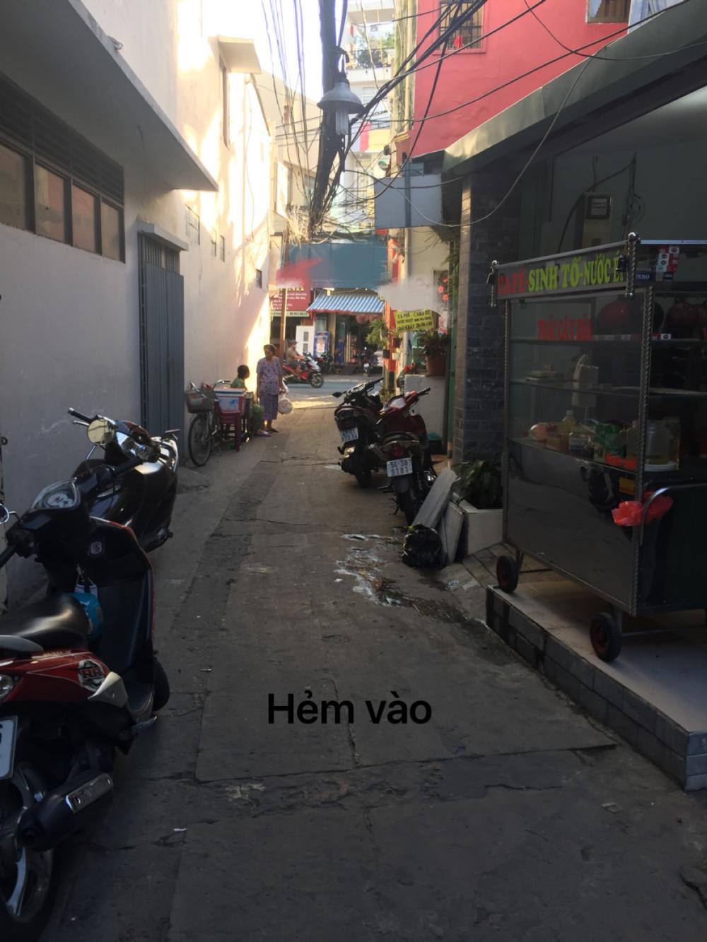 Bán nhà lầu ở ngay HXH Lê Quang Định P14 giá 2.59 tỷ