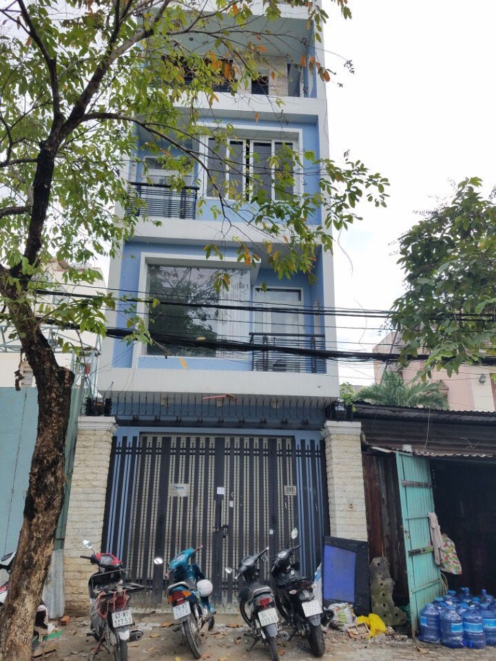 Bán nhà 4.8x17,5m, đường 81, phường Tân Quy, Q7. Giá 8,8 tỷ