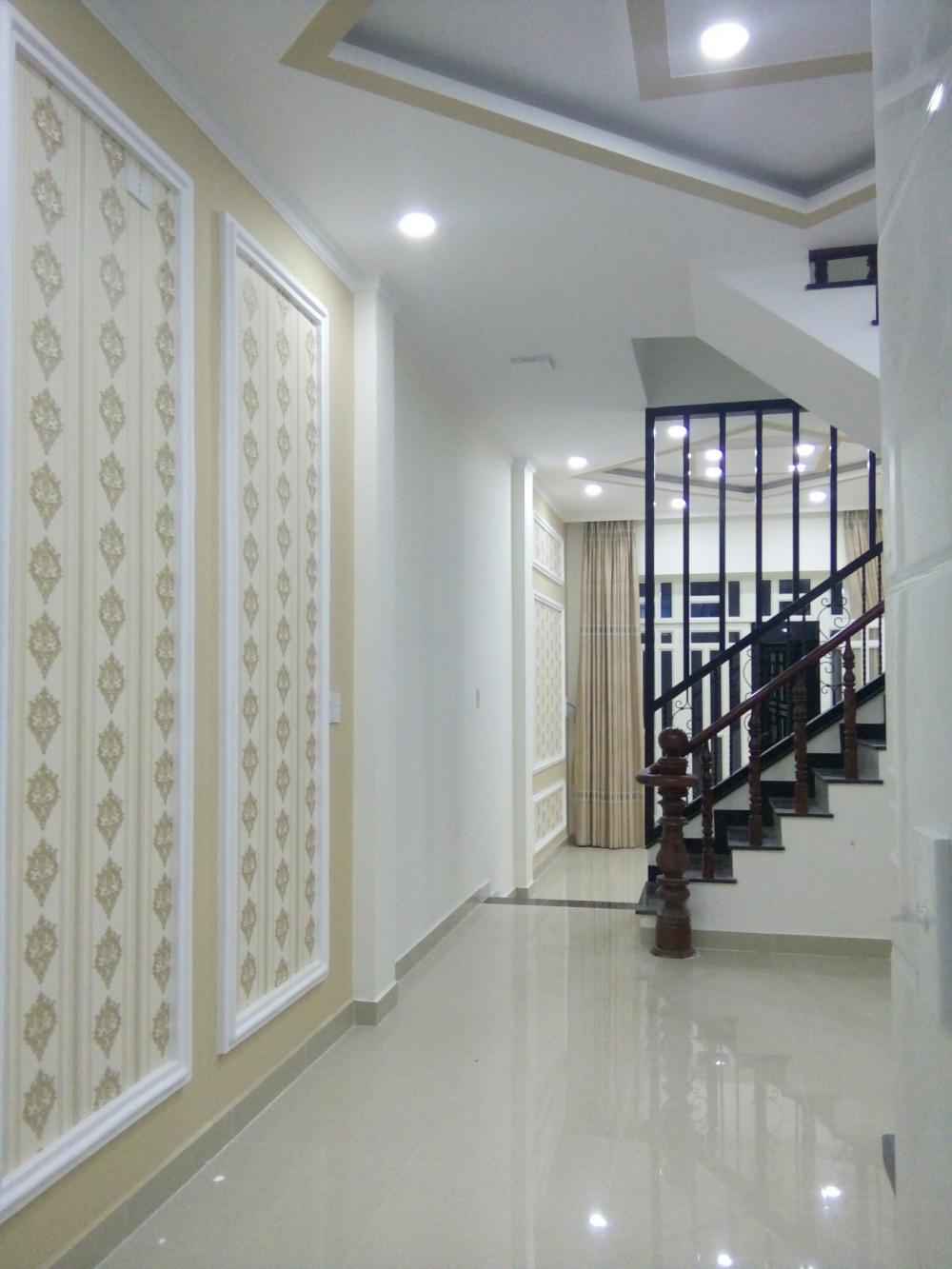 Bán nhà 3.5 tầng Phạm Văn Đồng, Hiệp Bình Chánh, (4.2 x 13) giá bán 3 tỷ 7 hỗ trợ vay 70% giá trị nhà