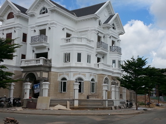 Cần bán biệt thự mới xây Phạm Văn Đồng, DTSD 400m2, 1 hầm, 3 lầu, giá 7.9 tỷ. Xem nhà: 0901.333.414