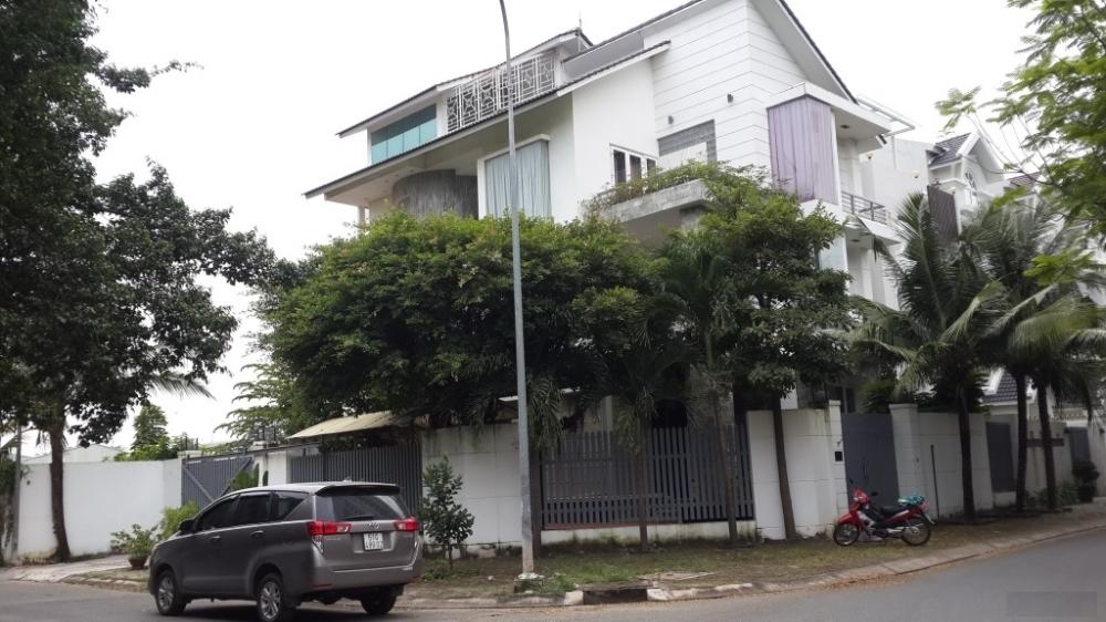 Biệt thự KDC Tấn Trường, Phú Thuận, Quận 7 cần bán