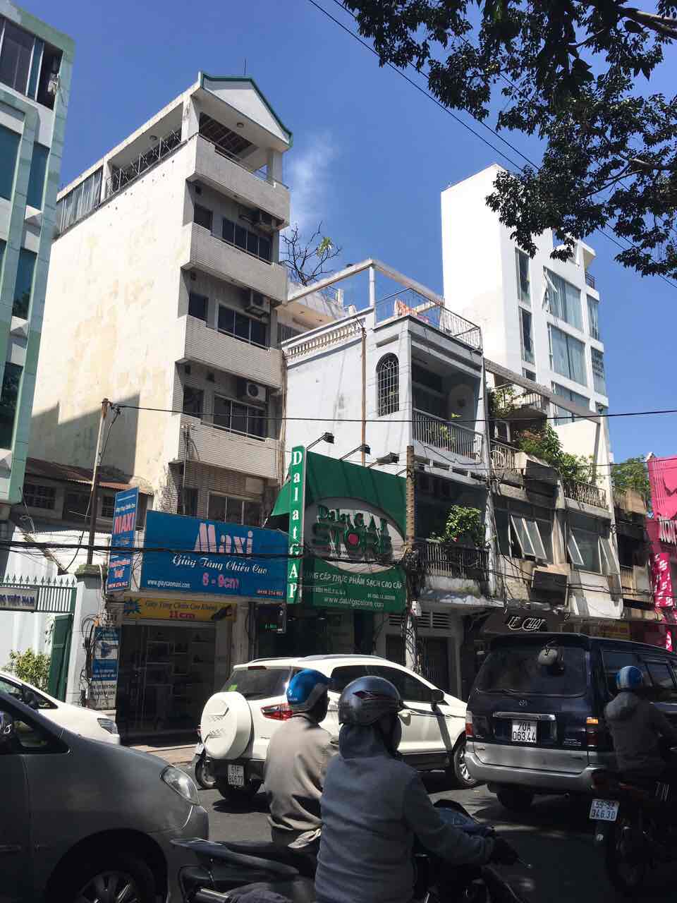 Bán nhà MT đường Nguyễn Văn Mai, Phường 8, Quận 3 DT 8x20m. 4 tầng, giá 24 tỷ