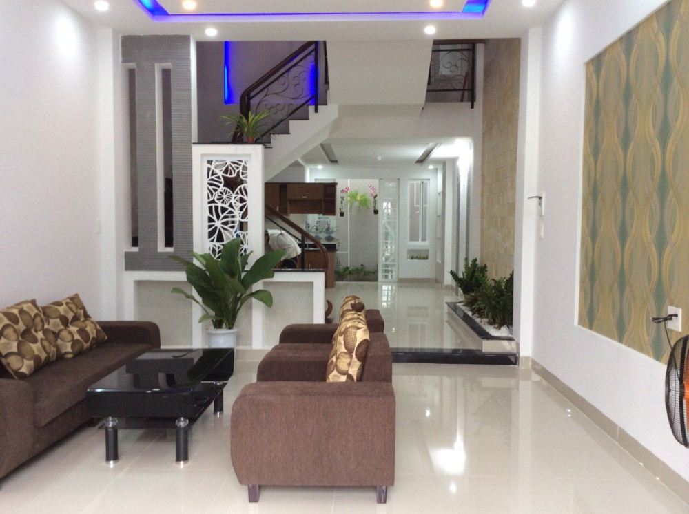 Bán nhà mt Hoa Lan 4 x 16 nhà 4 lầu tuyệt đẹp giá chỉ 15 tỷ.