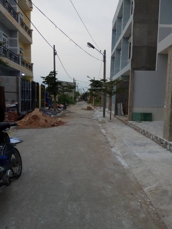 Bán nhà góc 2 mặt tiền hẻm, 6.5x13m, 1 trệt 2 lầu, SHR, đường Lê Văn Lương, 3.4 tỷ