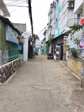 Cần bán nhà hẻm Nguyễn Văn Quỳ 6 x 25 giá tốt, quận 7