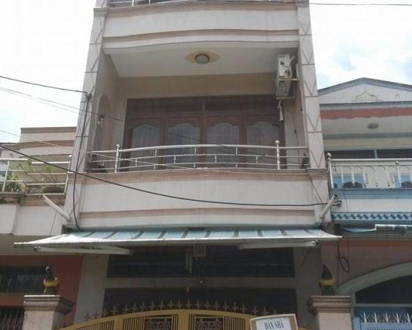 Bán nhà HXH đường Nguyễn Trãi, quận 5, DT: 7.7 x 15m, nhà 3 lầu, giá 12.5 tỷ