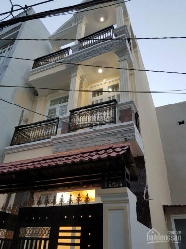 Bán nhà 2 lầu, Huỳnh Tấn Phát, Nhà Bè, DTSD 150m2, 4 PN, nội thất đầy đủ, SHR, giá 2,8 tỷ