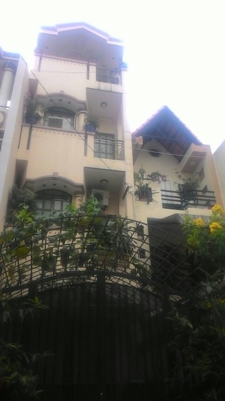 Bán nhà HXH 8m Nguyễn Trãi,P7,Q10. Dt : 3,8x16m