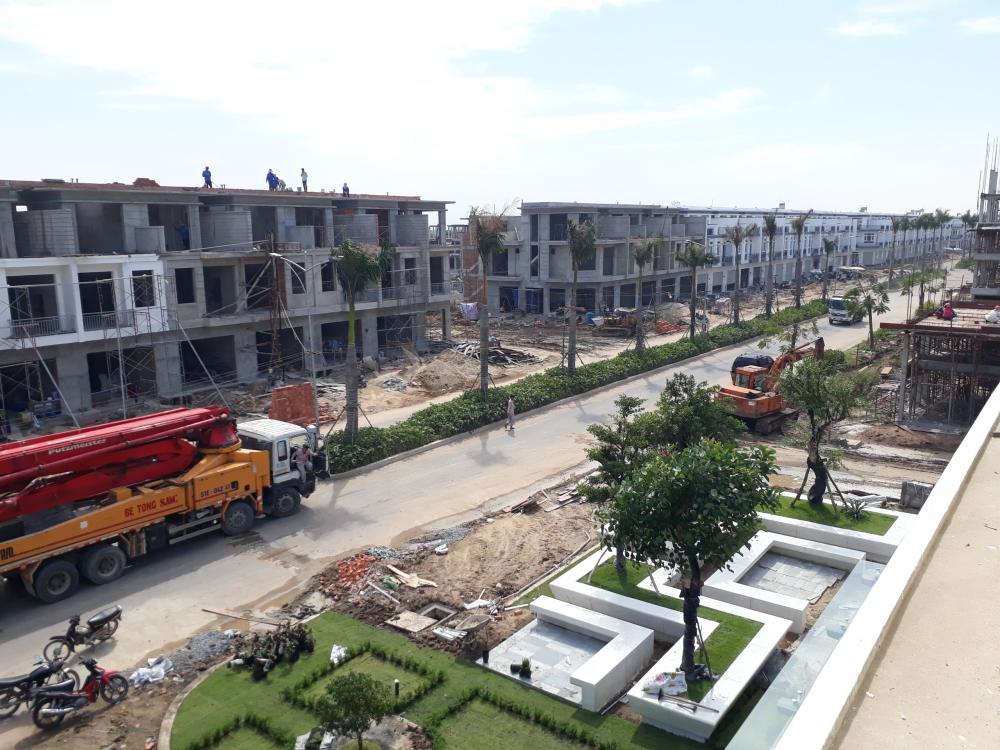 Bán nhà phố Nguyễn Văn Bứa, Hóc Môn. DT 5x15m, giá 1 tỷ 4, SHR góp 0% lãi suất góp 700tr nhận nhà