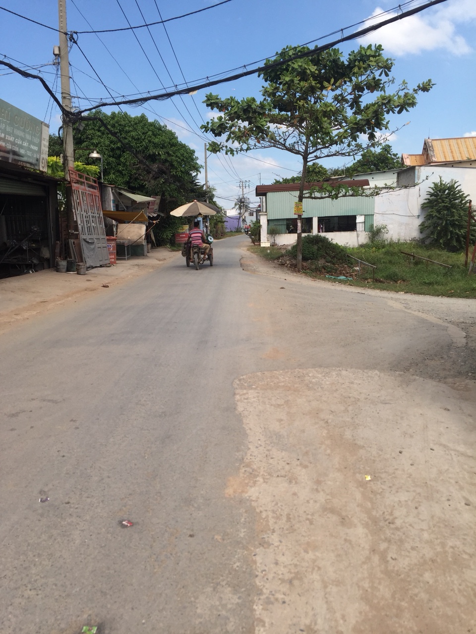Nhà phố sau lưng cây xăng Quang Phú, đường Vĩnh Lộc cách chợ Vĩnh Lộc 500m 60m2