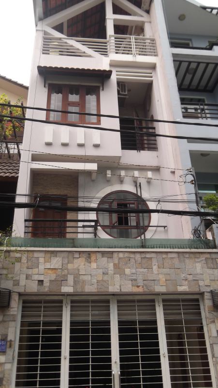 Bán nhà rẻ nhất mặt tiền Võ Văn Tần, Q3, DT 4x20m, 4 tầng, giá 24 tỷ, 00938216369