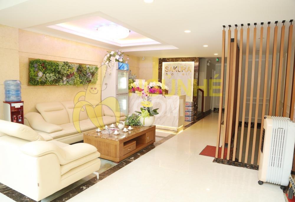 Bán khách sạn khu Trung Sơn 18 phòng, nội thất cao cấp, kinh doanh rất đông khách. LH 0983105737